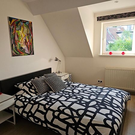 Modern Duplex With Garden Lägenhet Bryssel Exteriör bild